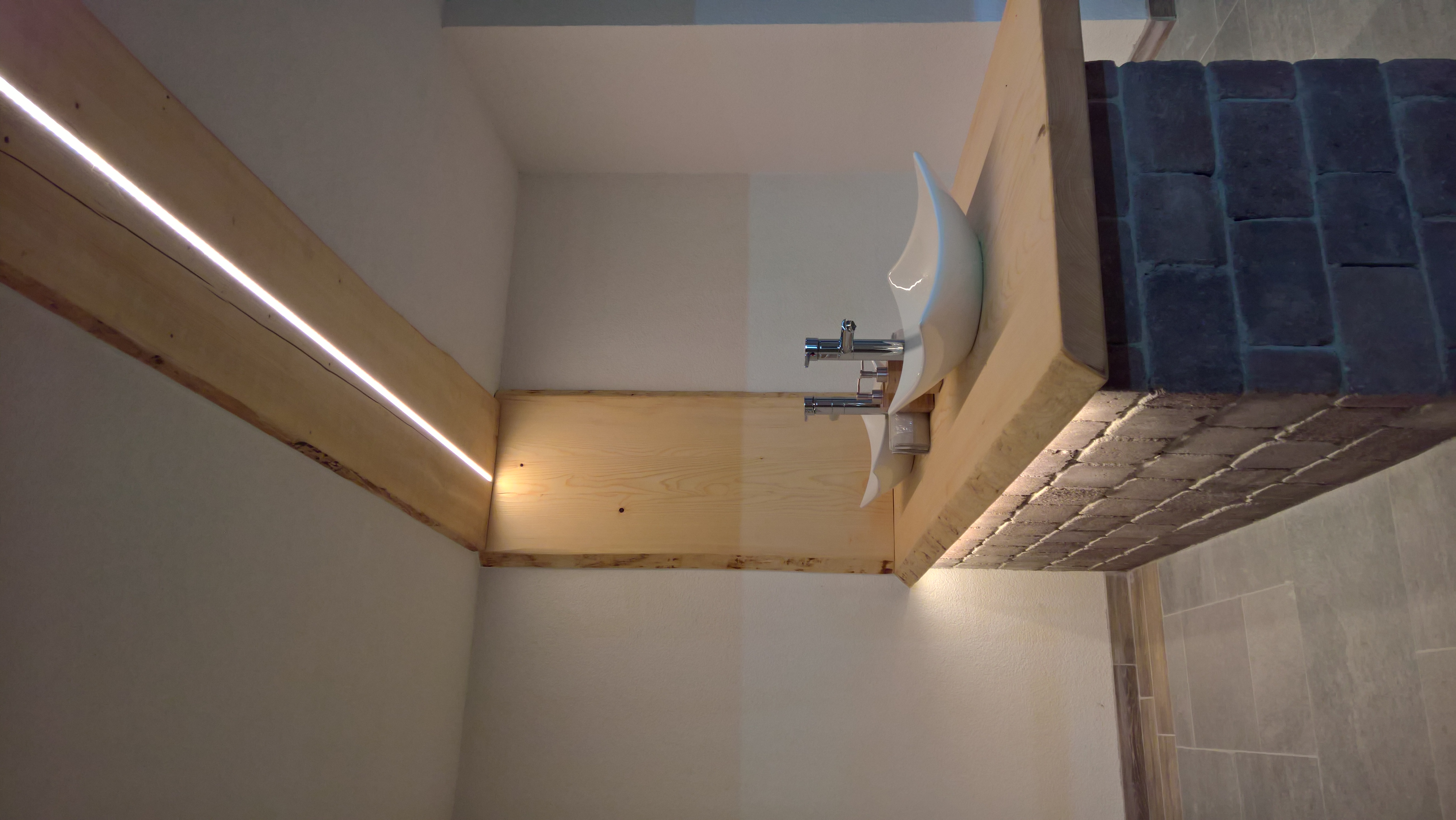 WP_20170324_14_25_35_Pro